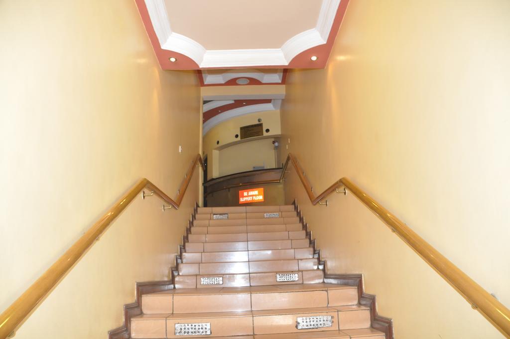 Hotel Central Park Найроби Екстериор снимка