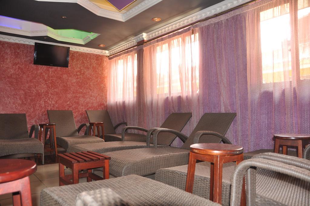 Hotel Central Park Найроби Екстериор снимка